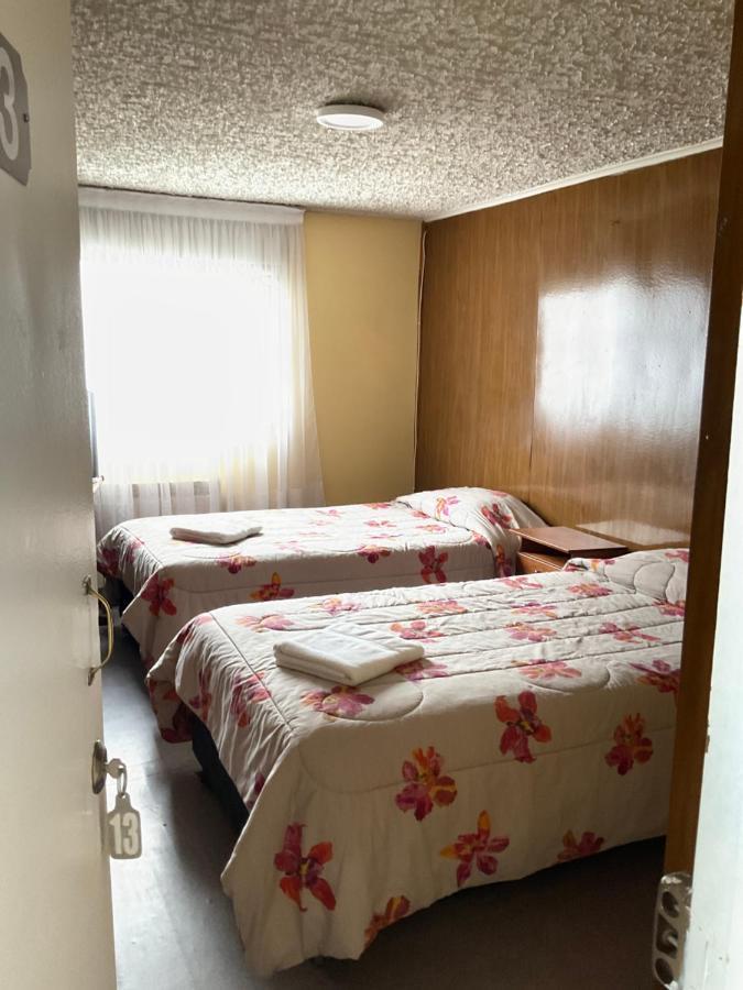 Hostal Balmaceda ปุนตาอาเรนาส ภายนอก รูปภาพ