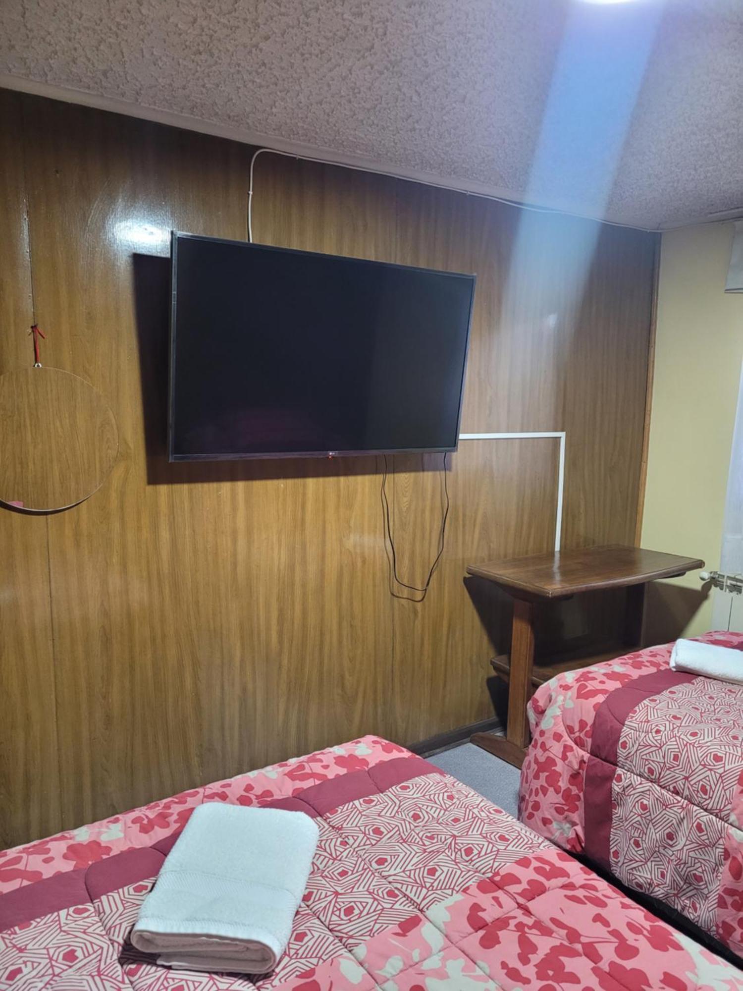 Hostal Balmaceda ปุนตาอาเรนาส ภายนอก รูปภาพ